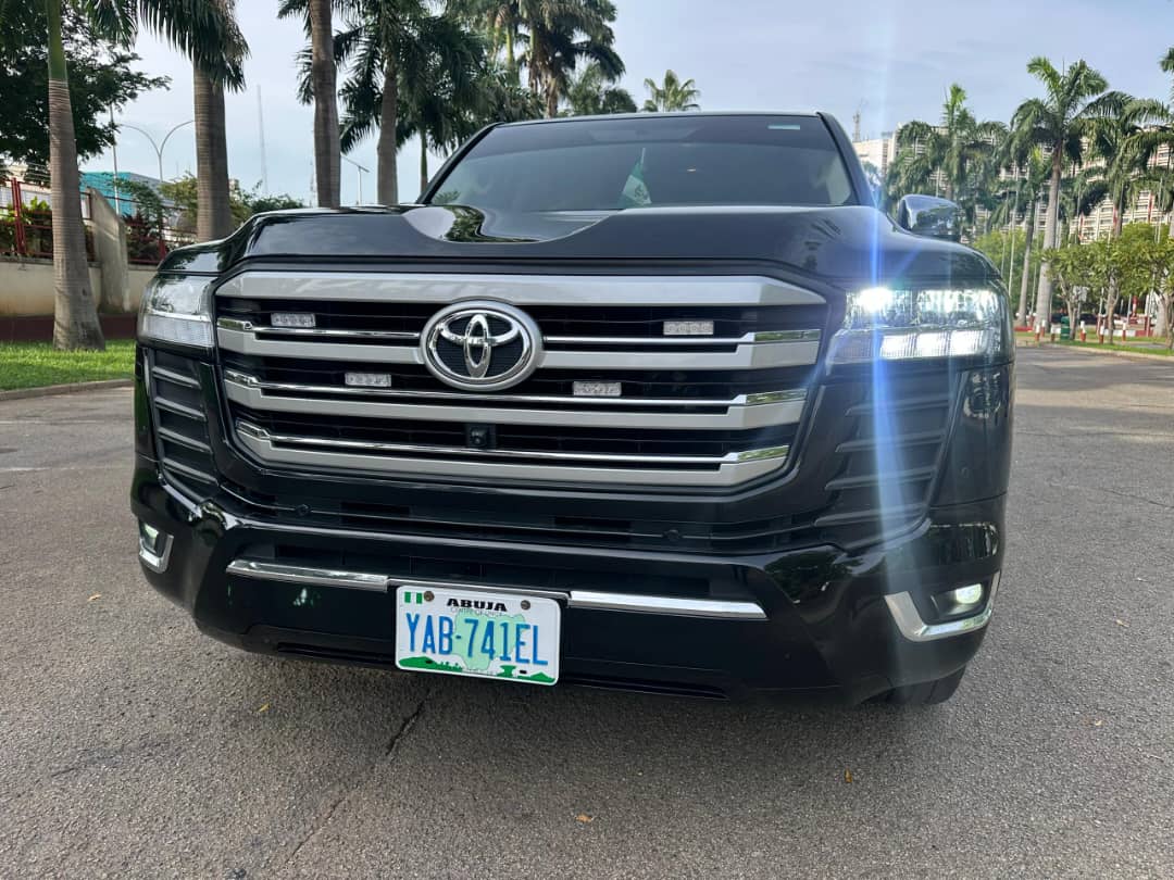 Premium secure vehicle from Pax Mentis Services